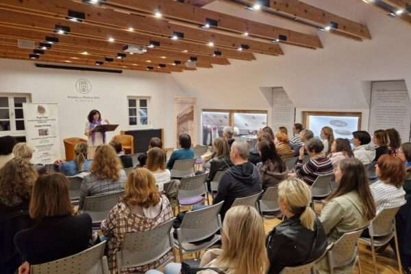 Otroci in starši – predavanje Alenke Rebula